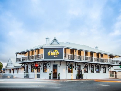 Hotel Nightcap At Ship Inn