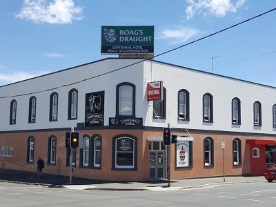 Гостиница Centennial Inn On Bathurst
