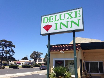 Гостиница Deluxe Inn