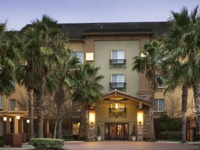 Гостиница Larkspur Landing - An All-Suite Hotel