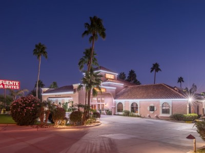Гостиница La Fuente Inn And Suites