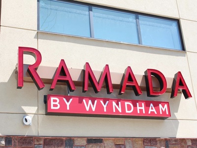 Гостиница Ramada By Wyndham Bronx Terminal