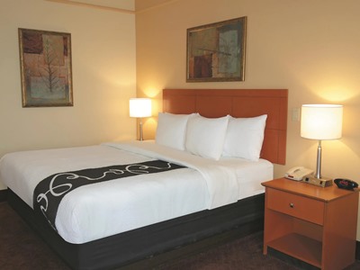 Гостиница La Quinta Inn And Suites Wyndham Hobbs