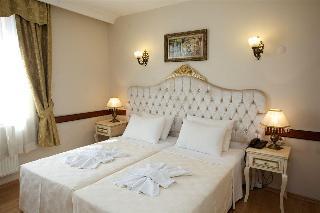 Hotel Adora