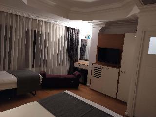Hotel Jakaranda