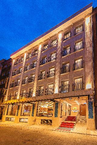 Гостиница Mukarnas Taksim Hotel  (Ex Mukarnas Pera )