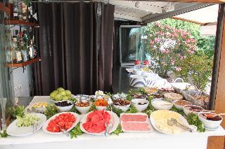 Hotel Sari Konak