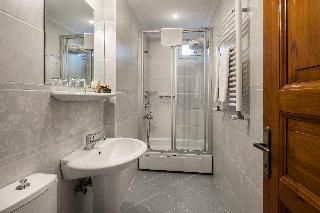 Hotel Sari Konak