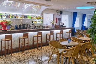 Гостиница GHT Balmes - Apartaments & Splash