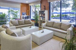 Гостиница GHT Balmes - Apartaments & Splash