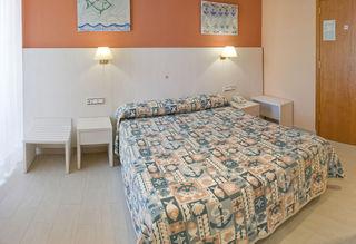 Гостиница GHT Balmes - Apartaments & Splash