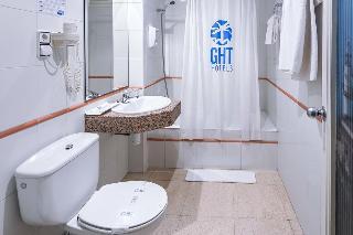 Гостиница GHT Balmes - Apartaments & Splash