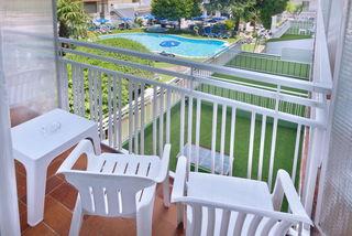 Гостиница GHT Balmes - Apartaments & Splash