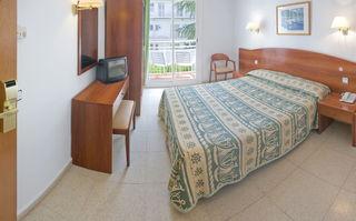 Гостиница GHT Balmes - Apartaments & Splash