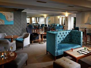 Гостиница Rowhill Grange Hotel & Utopia Spa