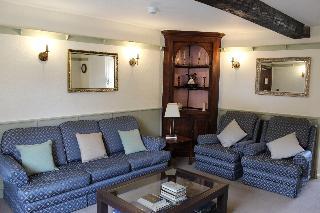 Гостиница The Poplars Hotel