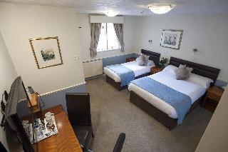Гостиница The Poplars Hotel