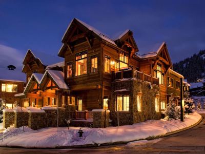 Гостиница Cloud Nine - Four Bedroom Home