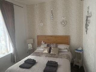 Гостиница The Butterfly Hotel - Group Weekends