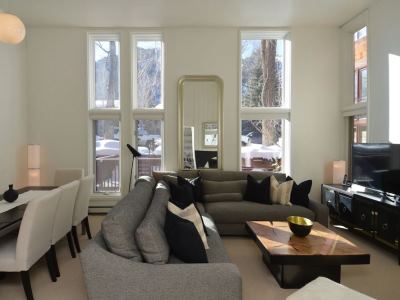 Гостиница Old Hundred By Frias Properties