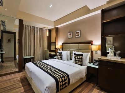 Hotel Edition O 30006 Ambawadi