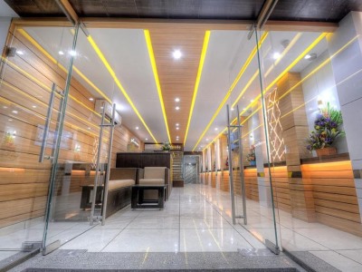 Hotel One Up