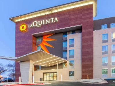 Гостиница La Quinta Inn N Ste Lubbock West Med Ctr