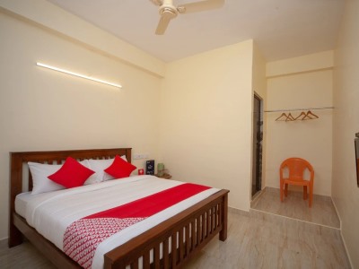 Гостиница Oyo 25004 Vinayak Residency