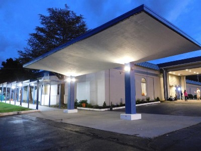 Гостиница Whaler Inn And Suites