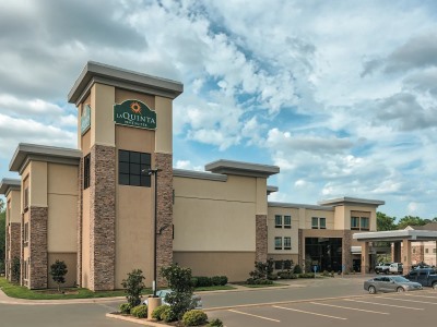 Гостиница La Quinta Inn Ste Tyler-University Area