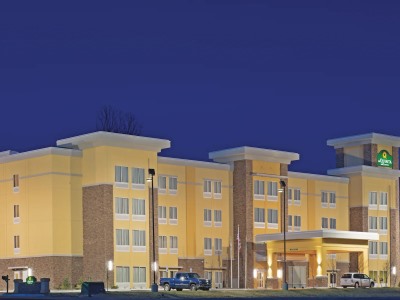 Гостиница La Quinta Inn And Suites Morgantown