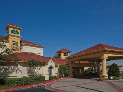 Гостиница La Quinta Inn And Suites Wyndham Sherman