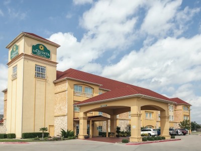 Гостиница La Quinta Inn And Suites Harbor Point