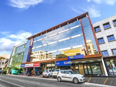 Гостиница Fabhotel Kiran Inn Tukoganj