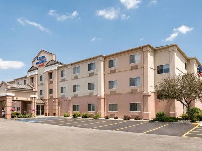 Гостиница Fairfield Inn And Suites Toledo Maumee