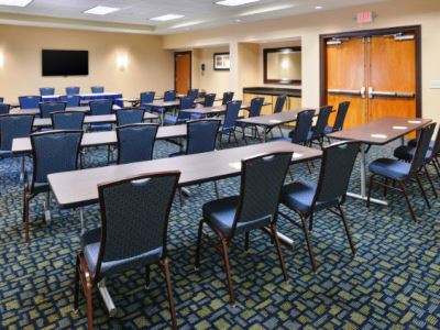 Гостиница Fairfield Inn And Suites/University Area