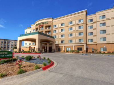 Гостиница Courtyard Midland
