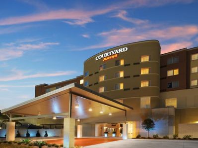 Гостиница Courtyard Houston Pearland