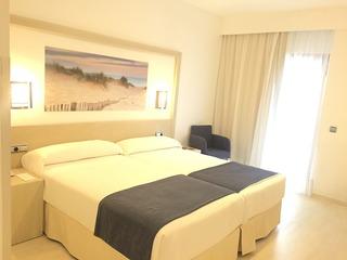 Гостиница Spa Cadiz Plaza