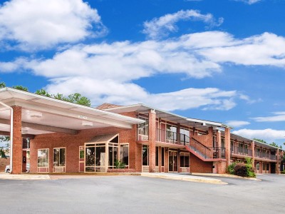 Hotel Days Inn By Wyndham Benton