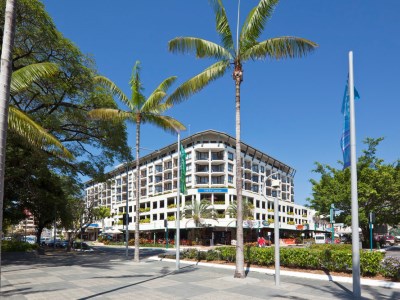 Hotel Mantra Esplanade