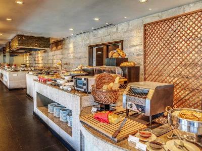 Hotel Taaras Beach And Spa Resort