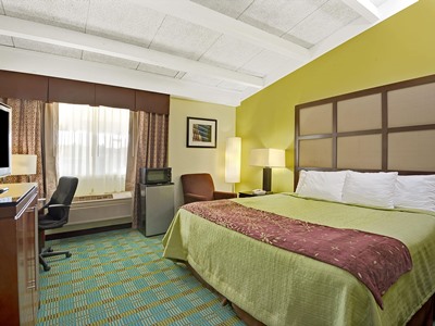 Гостиница Days Inn By Wyndham Southington