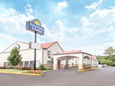 Гостиница Days Inn And Suites By Wyndham Seaford