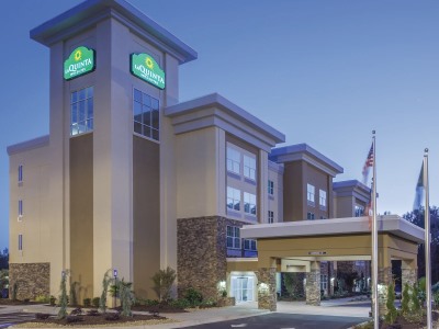 Гостиница La Quinta Inn And Suites Wyndham Forsyth