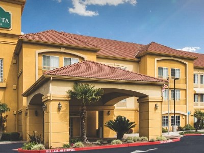Гостиница La Quinta Inn And Suites Manteca - Ripon