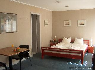 Гостиница EMA House Zurich Suite