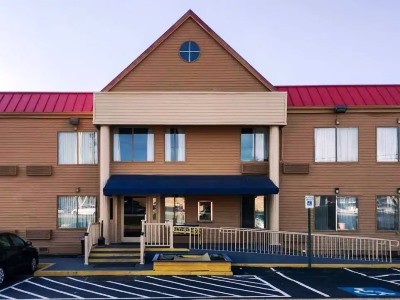 Гостиница Days Inn By Wyndham Thomson
