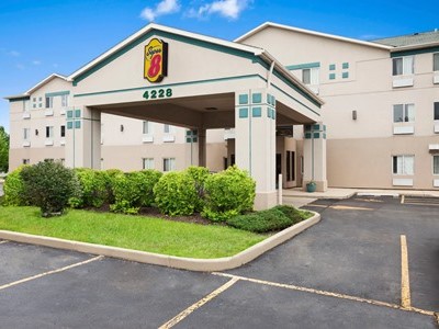 Hotel Super 8 Aurora / Naperville Area