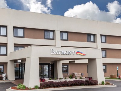 Hotel Baymont By Wyndham Glenview
